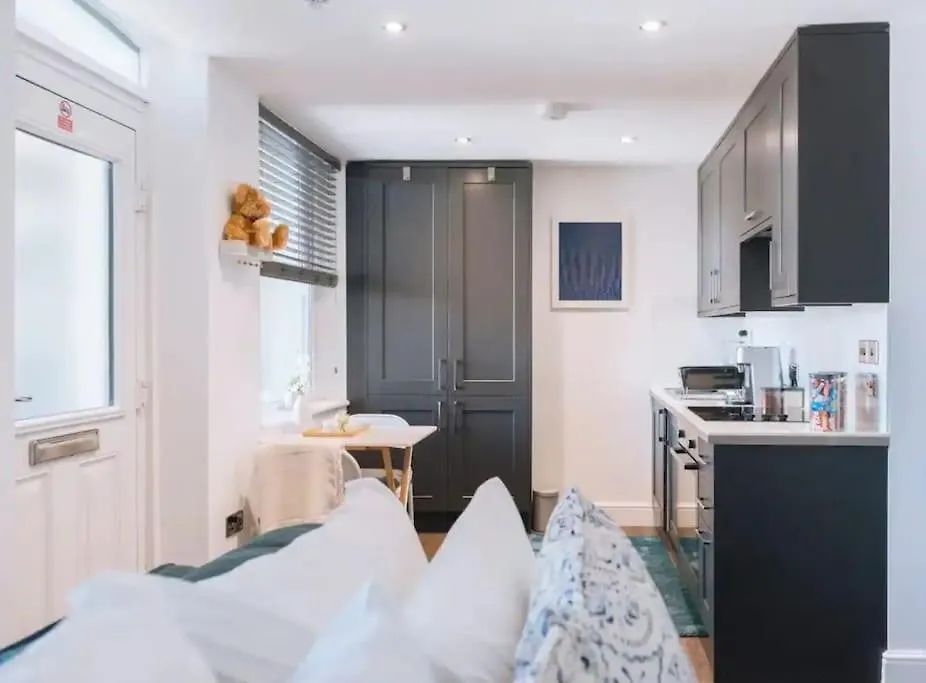 *Central Brighton Modern Studio* United Kingdom